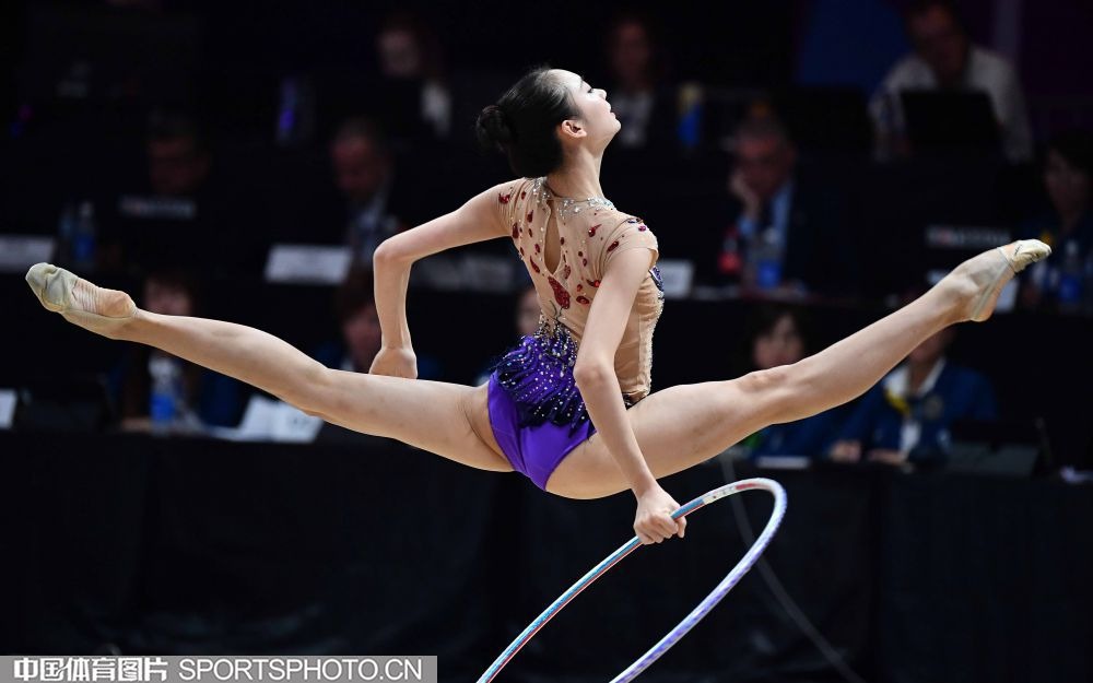 2025 赛季：费城人队在季后赛期间由于主场声波过大，引发球场结构监控