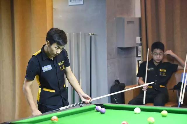 苏宁则凭借 苏宁则凭借