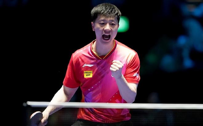 半场-那不勒斯暂2-0米兰 波利塔诺62秒闪击卢卡库破门米兰0射正.