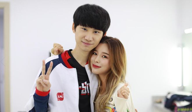 场与蒙扎展 场与蒙扎展