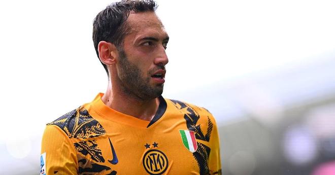 国足依然有 国足依然有