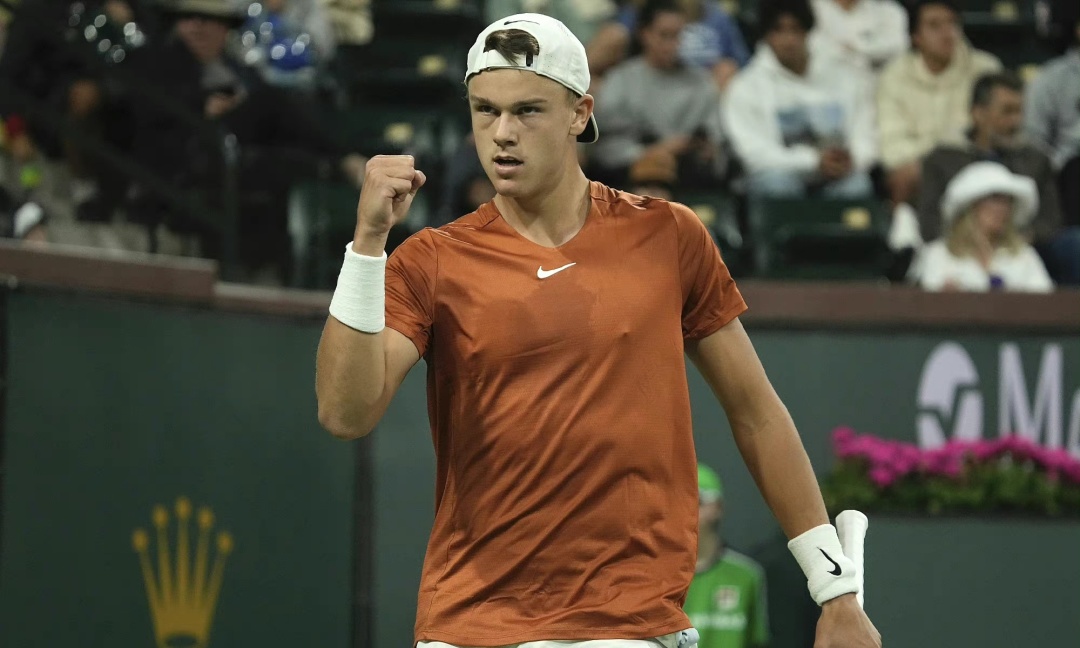 次人员变动 次人员变动